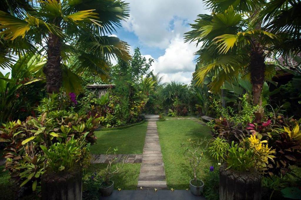 Naya Ubud Buitenkant foto